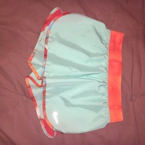 Nike - womens running shorts - small
